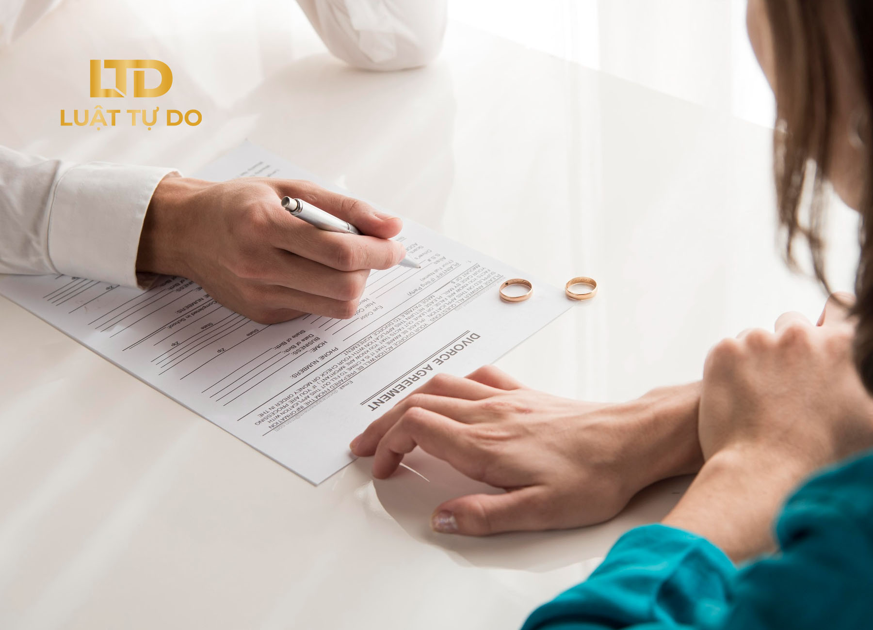 Luật sư tư vấn ly hôn 