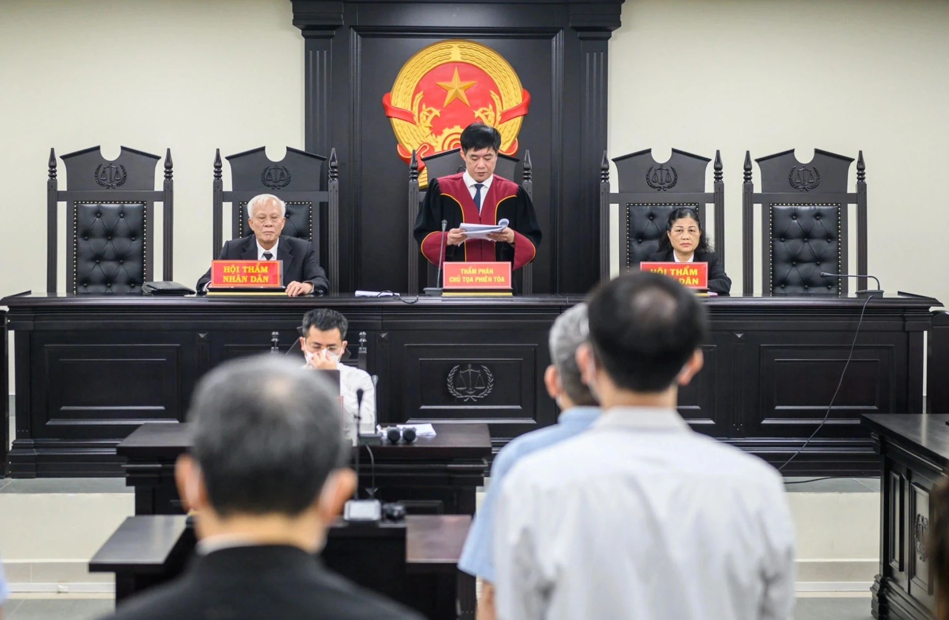 bồi thường thiệt hại ngoài hợp đồng dân sự