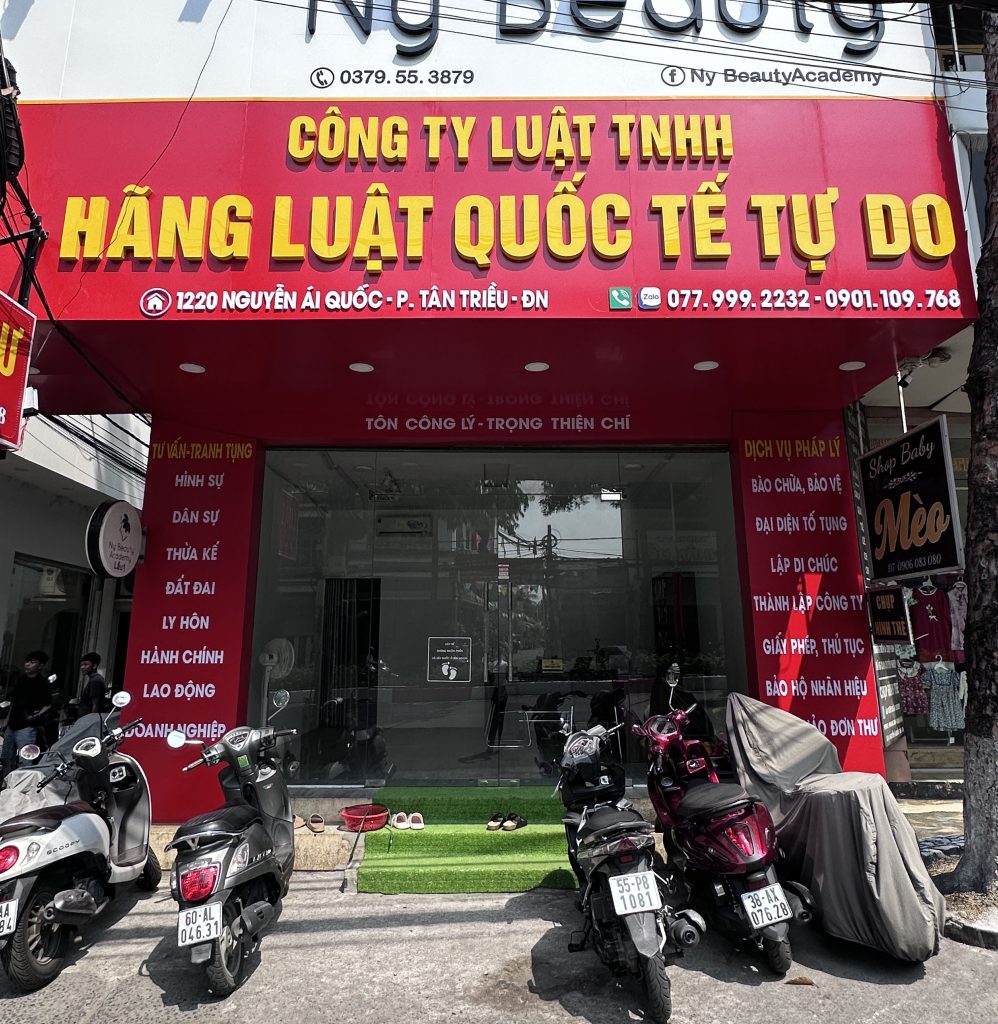 Hãng Luật Tự Do